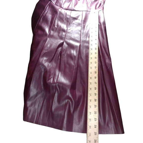 NWT Liz Claiborne faux leather sleeveless pleated maroon dress women's size 6 - Picture 6 of 10